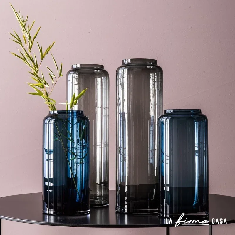 Elite glass vase by Adriani & Rossi in Canada