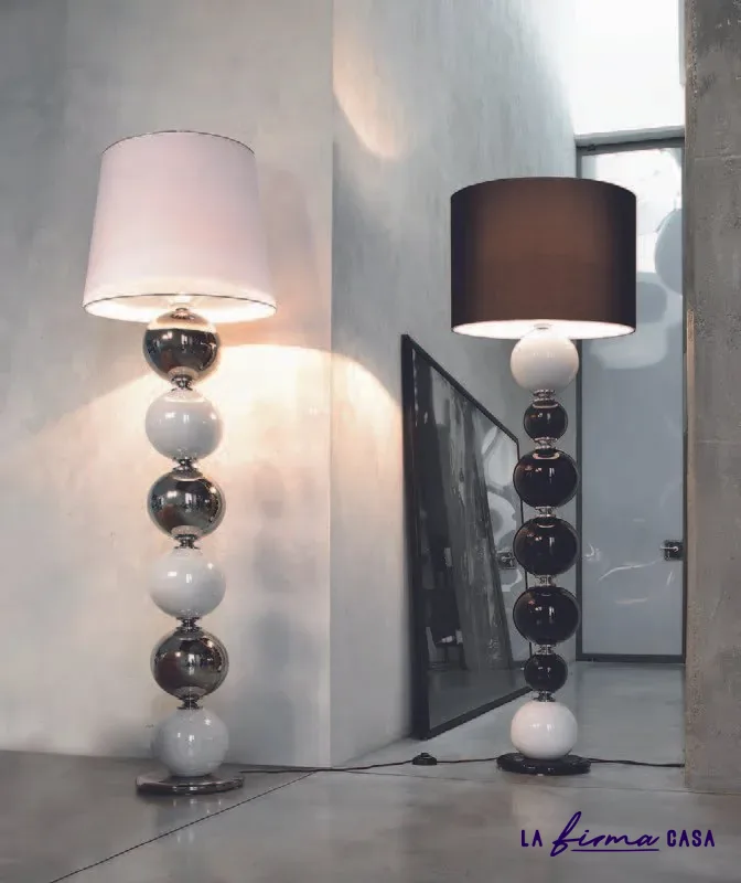 Objects catalogue 19 by Adriani & Rossi in Canada
