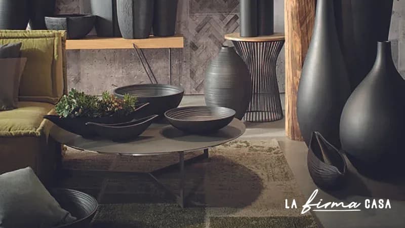Objects catalogue 26 by Adriani & Rossi in Canada