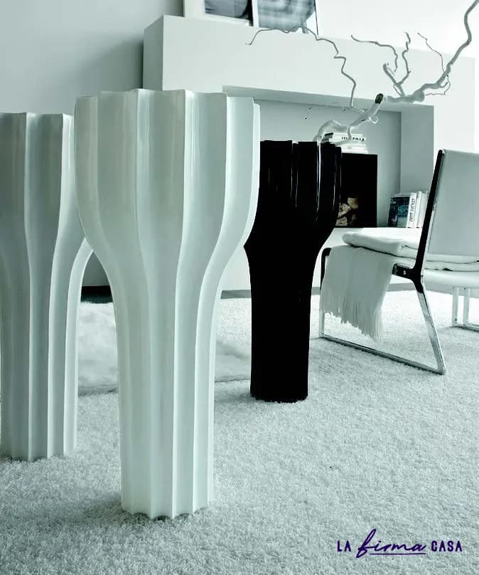 Objects catalogue 28 by Adriani & Rossi in Canada