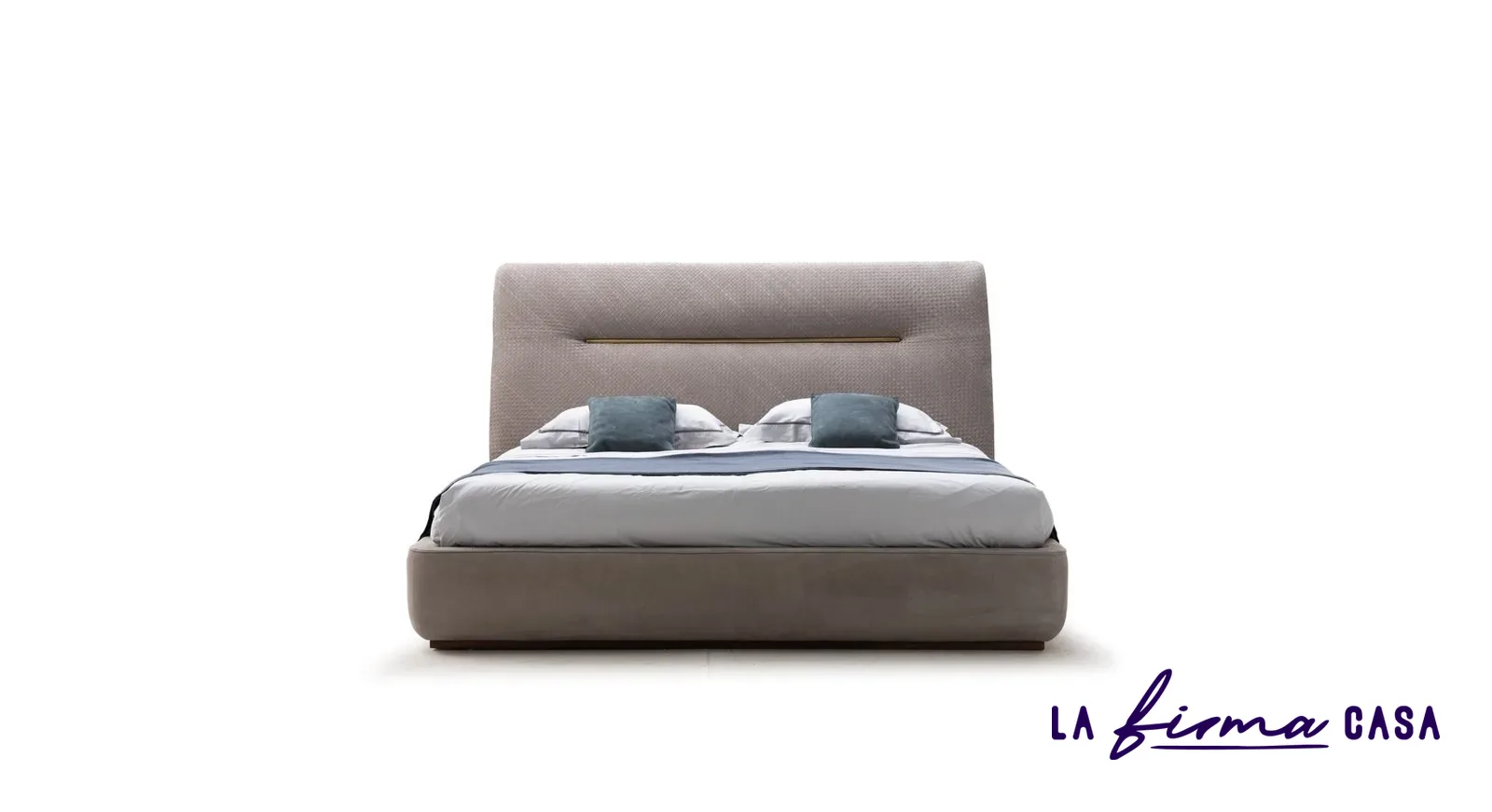 Amelie flat by Ulivi Salotti in Canada