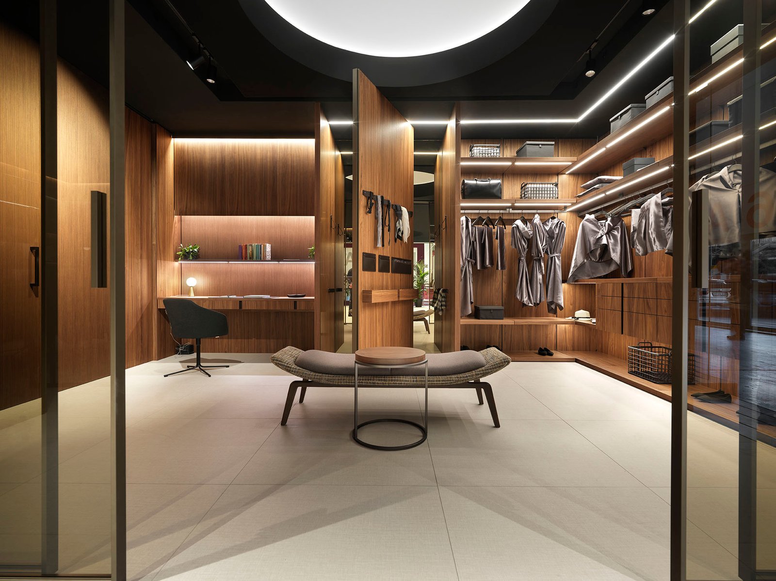 Barausse_noce_Upload_System_walkin_closet_pivot_door_03