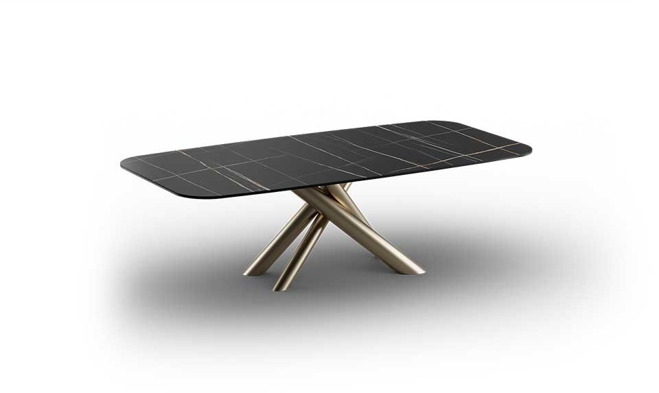 table-IGOR-still_001-copy