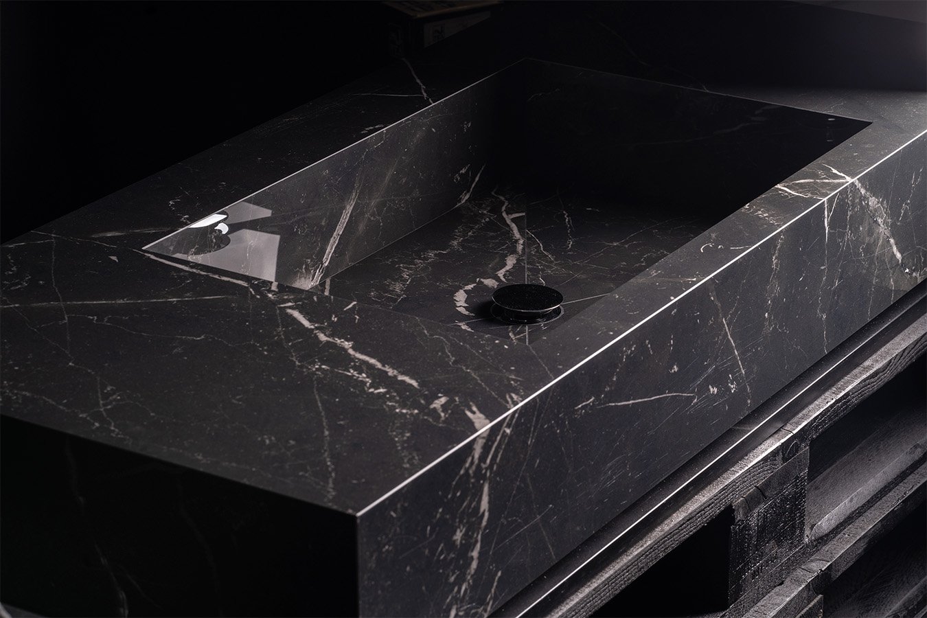 particolare venature lavabo copy
